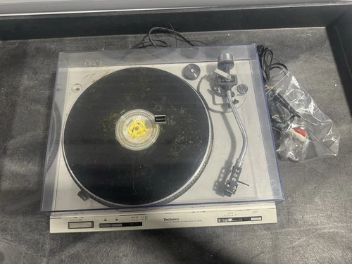 Working Vintage Technics SL-D202 Direct Drive Semi Automatic Turntable