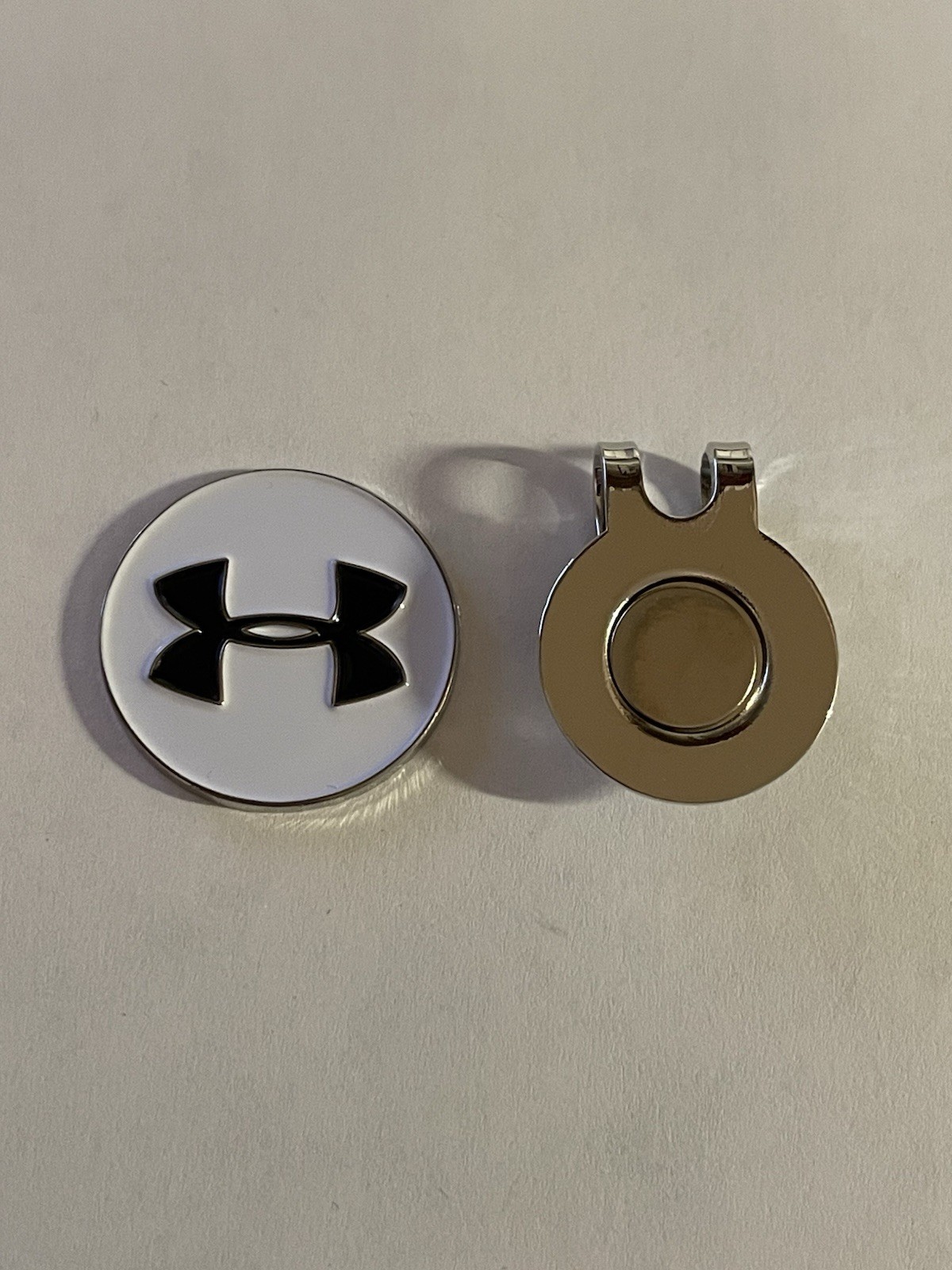Under Armour 1" Coin Style Golf Marker W/BONUS HAT CLIP - A 