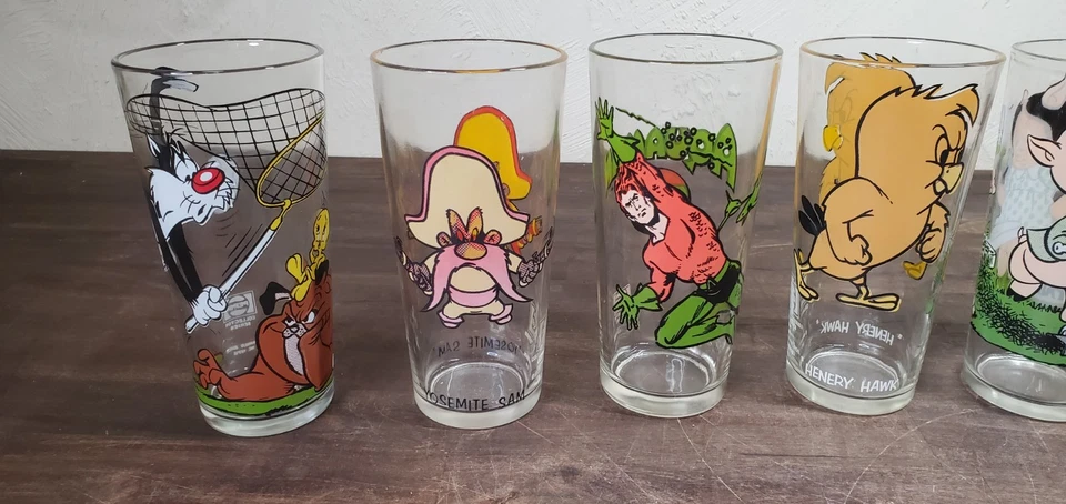 Lote De 9 Gafas Serie Coleccionistas Pepsi Años 70 Looney Toons DC COMICS ¡LEER! Foto 2 de 4