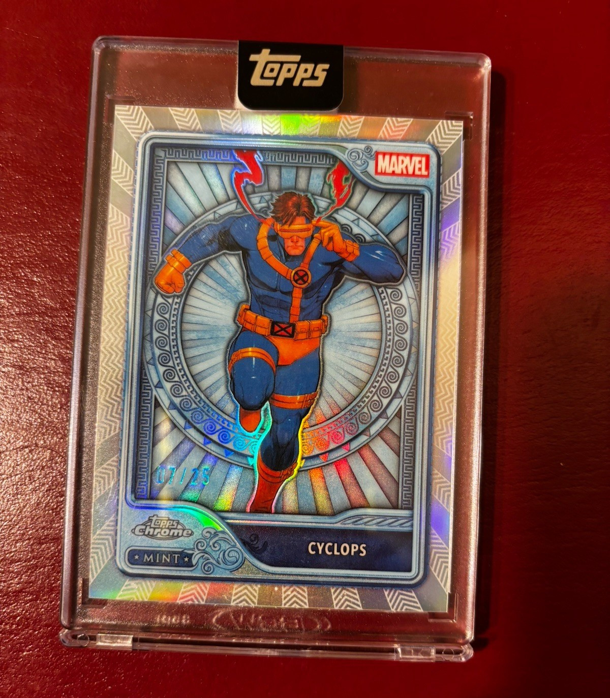 Topps 2026 Chrome Marvel Mint Cyclops #104 Serial Numbered 01/25 Card