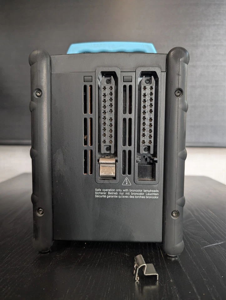 Broncolor Move Kit - 1200ws + 1 Head + 2 Batteries, HS Function - Image 4 of 4