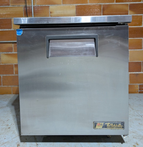 True TUC-27 Undercounter Refrigerator, One Door, 27" Width, 115/60/1