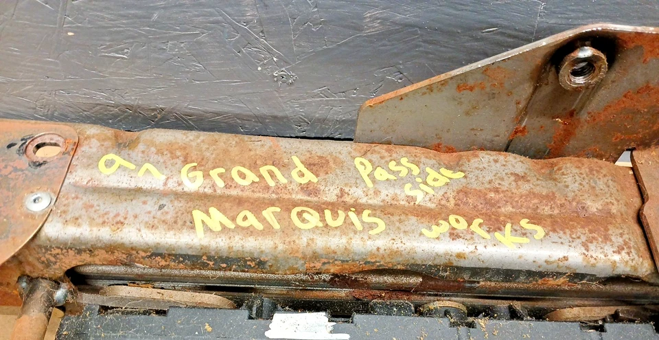 95 96 1997 Mercury Grand Marquis Right Side Passenger Power Seat Track Assembly Foto 2 de 4