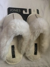slippers women Size 5-6 Jones New York NEW