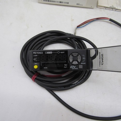 NEW Keyence GV-21 Laser Sensor Amp 10-30v-dc FAST SHIPPING - Picture 5 of 6