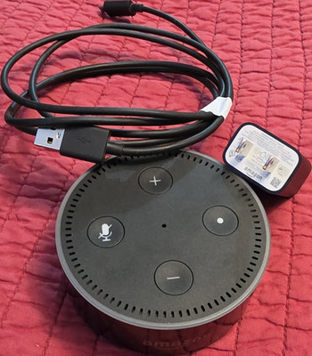 Amazon Echo Dot (2nd Gen) Smart Speaker Black w/ Charger & USB Cable