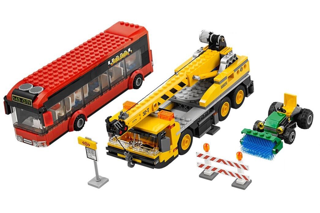 LEGO City Town Square (60026) Rare, Retired Set In Excellent
