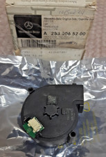 ORIGINAL Mercedes-Benz Front Headlight Cooling Fan A2539065200