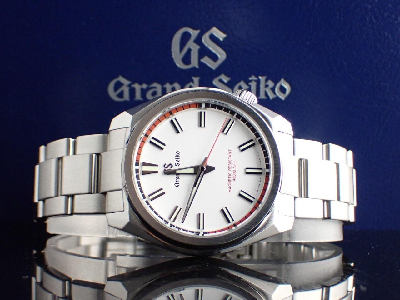 GRAND SEIKO SBGX341 Sport Collection 40MM BOX Japan Excellent