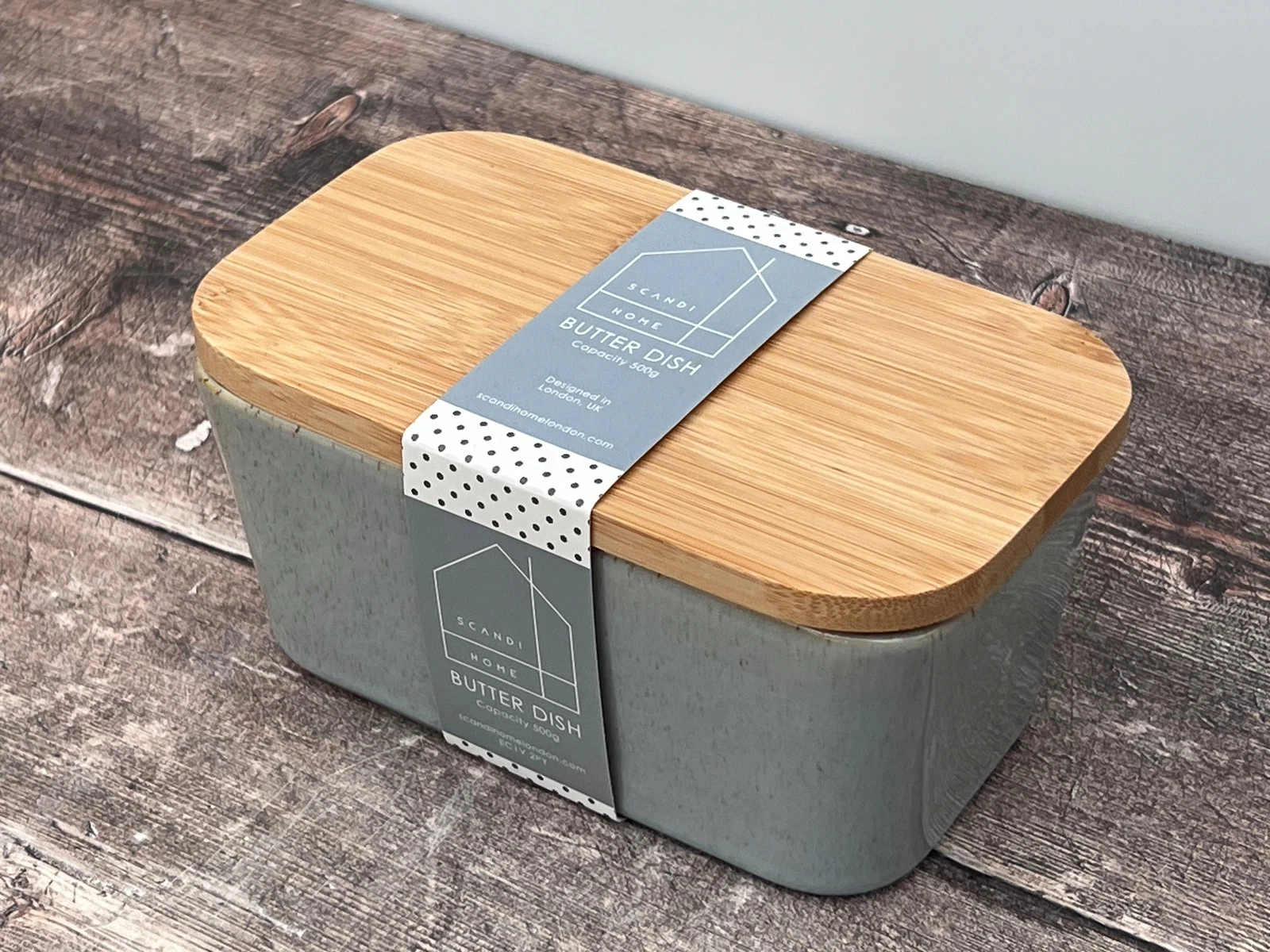 Duck Egg Blue Butter Dish with Wooden Lid
Opens in a new window or tab