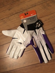 nike magnigrip football gloves
