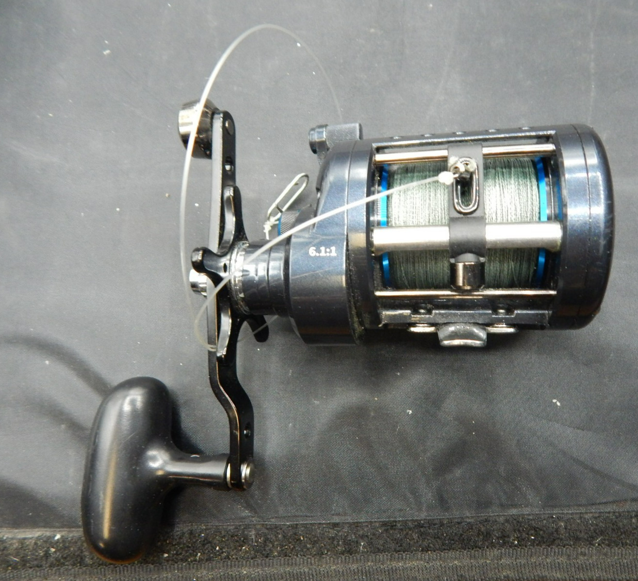 DAIWA SALTIST LW 30HB FISHING REEL WITH LINE EXCELLENT!