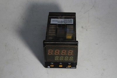 Future Design Controls FDC-9300 Temperature Controller