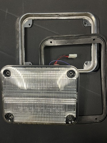 Whelen 900 Series  Red flasher, Clear Lens, with gasket and chrome trim