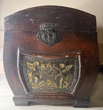 Wooden Chest Trunk - Vintage