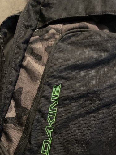 Dakine Varial Skateboard Backpack Good Condition - Picture 2 of 11
