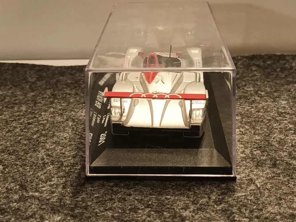 AUDI R8 2001 - 24H DU MANS - ALTAYA - Photo 3/4