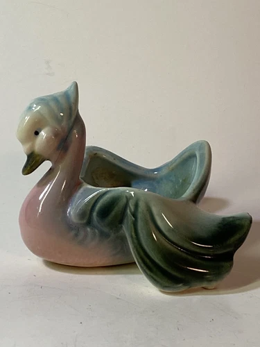 HULL POTTERY . Bandana Duck Planter, Trinket Dish,  Pink Blue White Made In USA