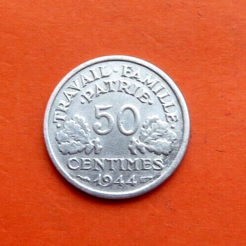 Très Belle Pièce de 50 CENTIMES de 1944 petit c Type "BAZOR " Léger 0,68 gr - Photo 2/2