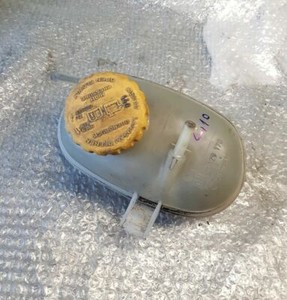 Opel Corsa C 1,2 55KW Kühlwasserbehälter Ausgleichsbehälter 09129170