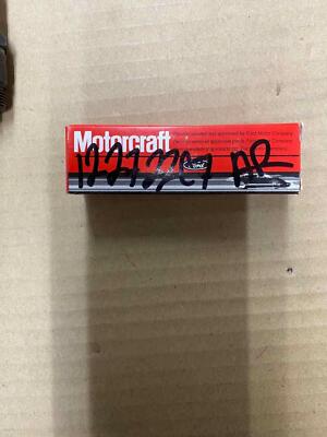 NEW Spark Plug SP-501 ASF32P THREAD DIAMETER 14MM