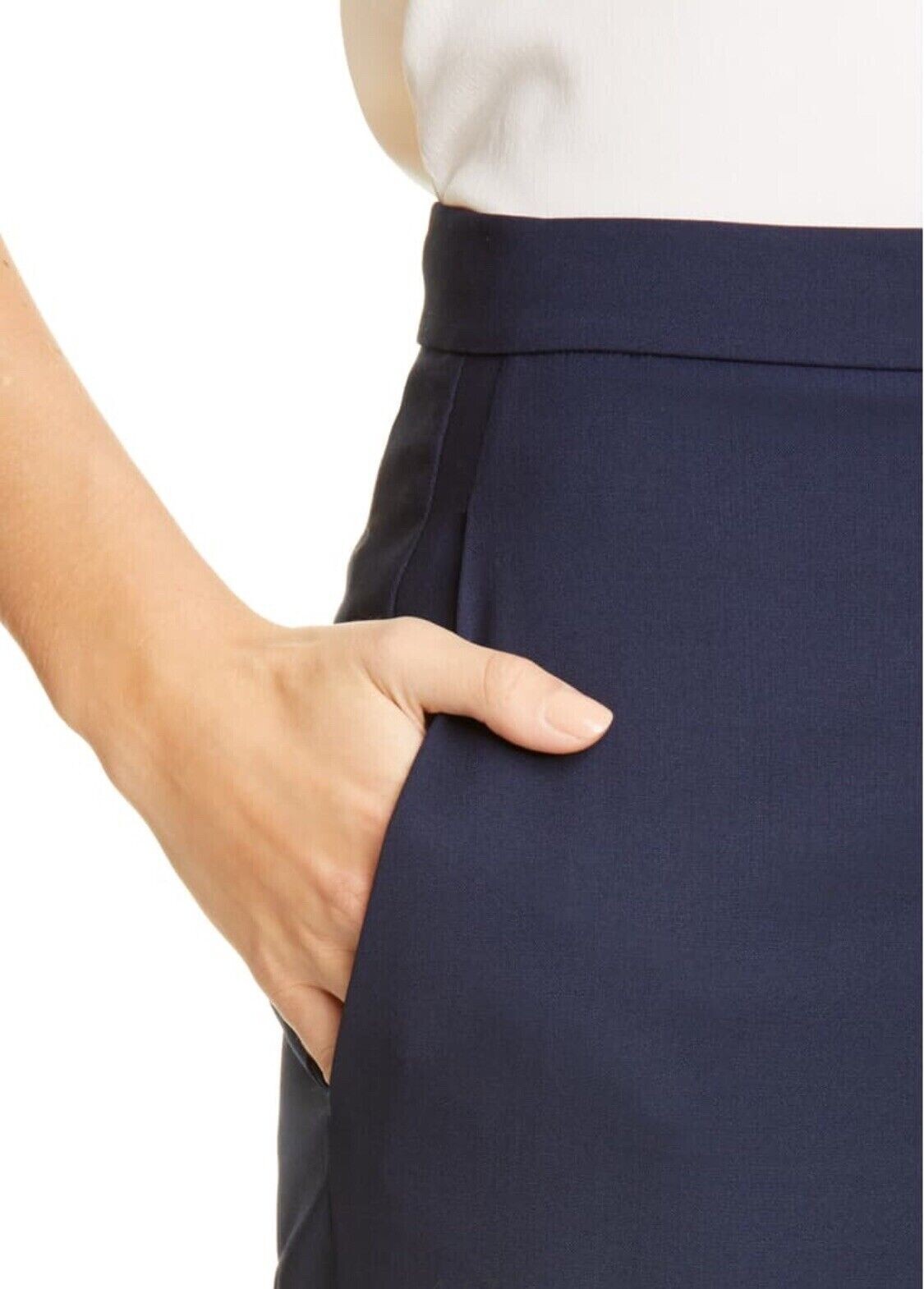 $395 New St John collection navy pants size 4 flat front pockets Fashion Fit