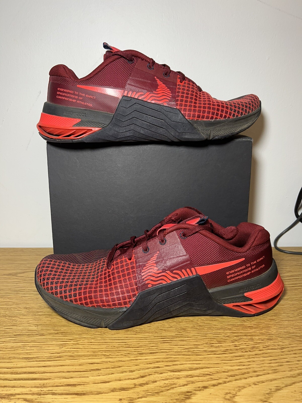 Nike Metcon 8 Lifting Shoes Training CrossFit Red Bla… Gem