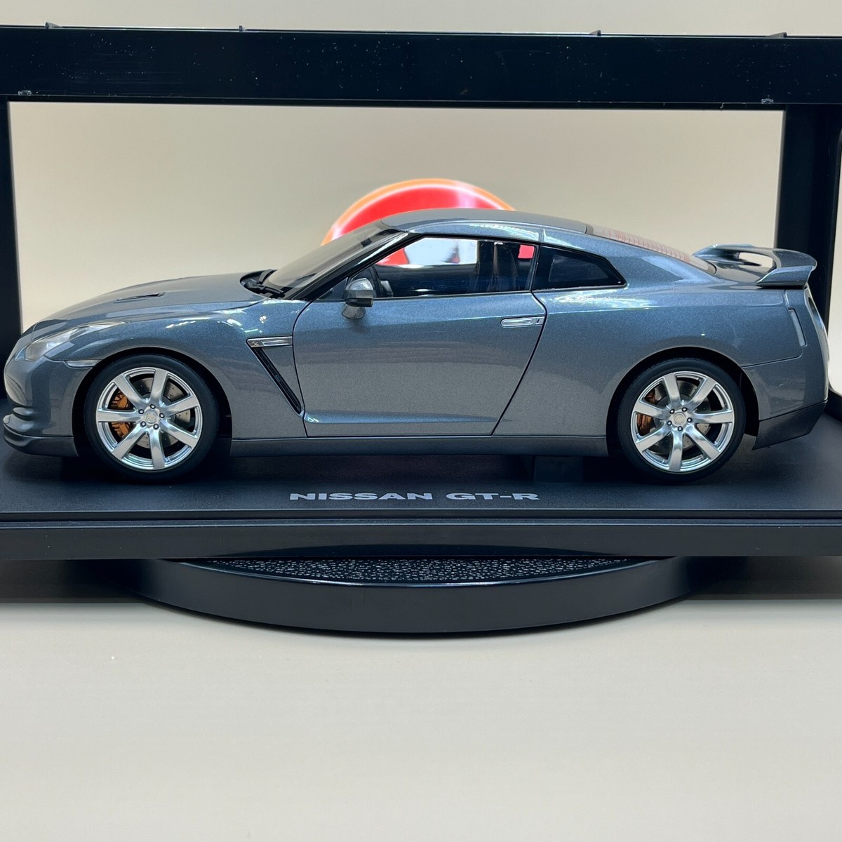 AUTOart 1/18 Nissan R35 GT-R Dark Metal Gray Millennium Diecast 