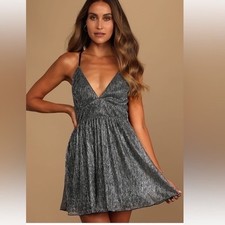 Lulus Cocktail Dress Womens Medium Silver NWT Metallic Pleated Mini Sexy NYE