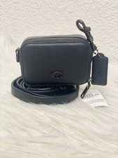 Coach Crossbody Pouch in Crossgrain Leather CP271 in Black NWT