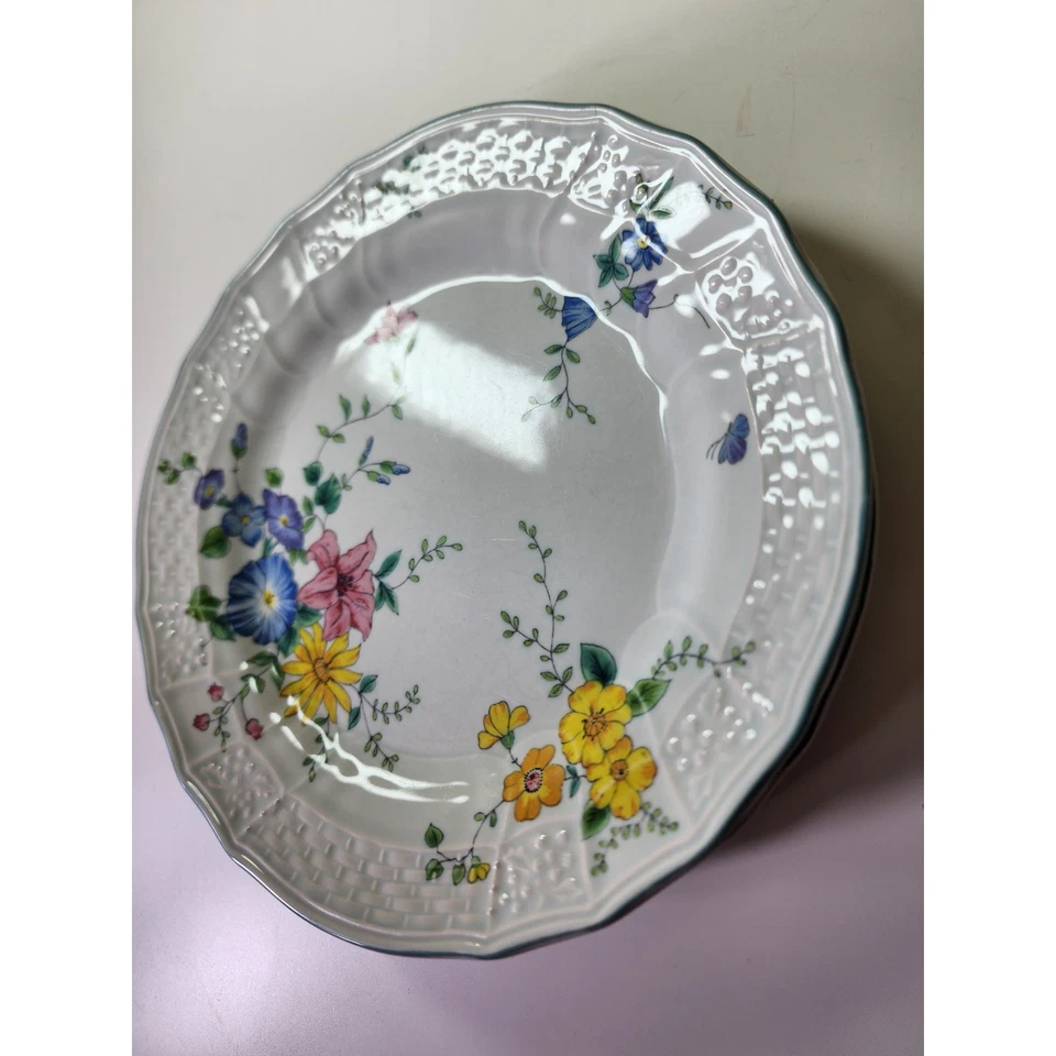 MIKASA Antiguo Plato de Ensalada Verde Victoria Floral 8" - Juego de 4 Foto 2 de 4