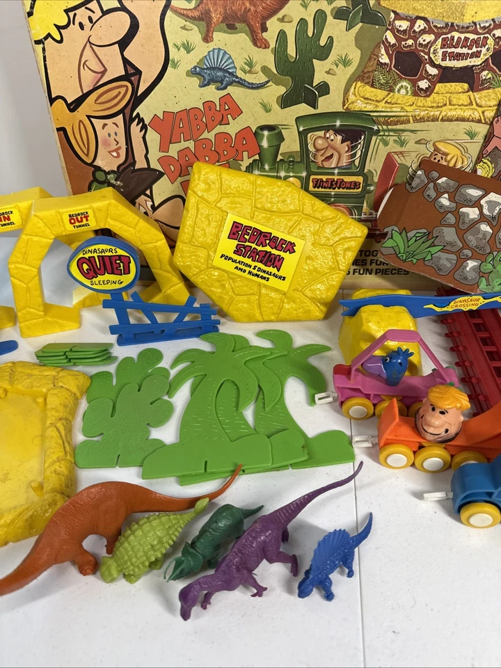 Juego de tren y pueblo The Flintstones 1978 Empire Hanna-Barbera vintage Foto 3 de 4