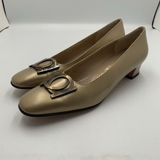 Vintage Salvatore Ferragamo Gancini Gold Metallic Leather Pumps Size 9N Italy