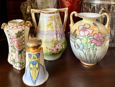 4-Piece Collection of Nippon Hand-Painted Porcelain 3 Vases and Shaker