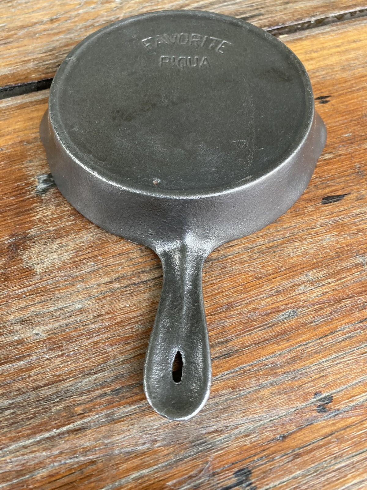 Favorite Piqua Ware Cast Iron Toy Skillet eBay