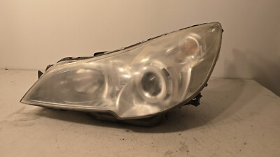 #ad SUBARU OUTBACK 10 14 XENON HEADLIGHT PASSENGER LEFT SIDE 1x broken bracket GBP 60.00