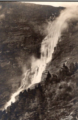 RPPC Norway Waterfall Norge Mongefossen Romsdal Eneret Mittet & Co Postcard 2/40