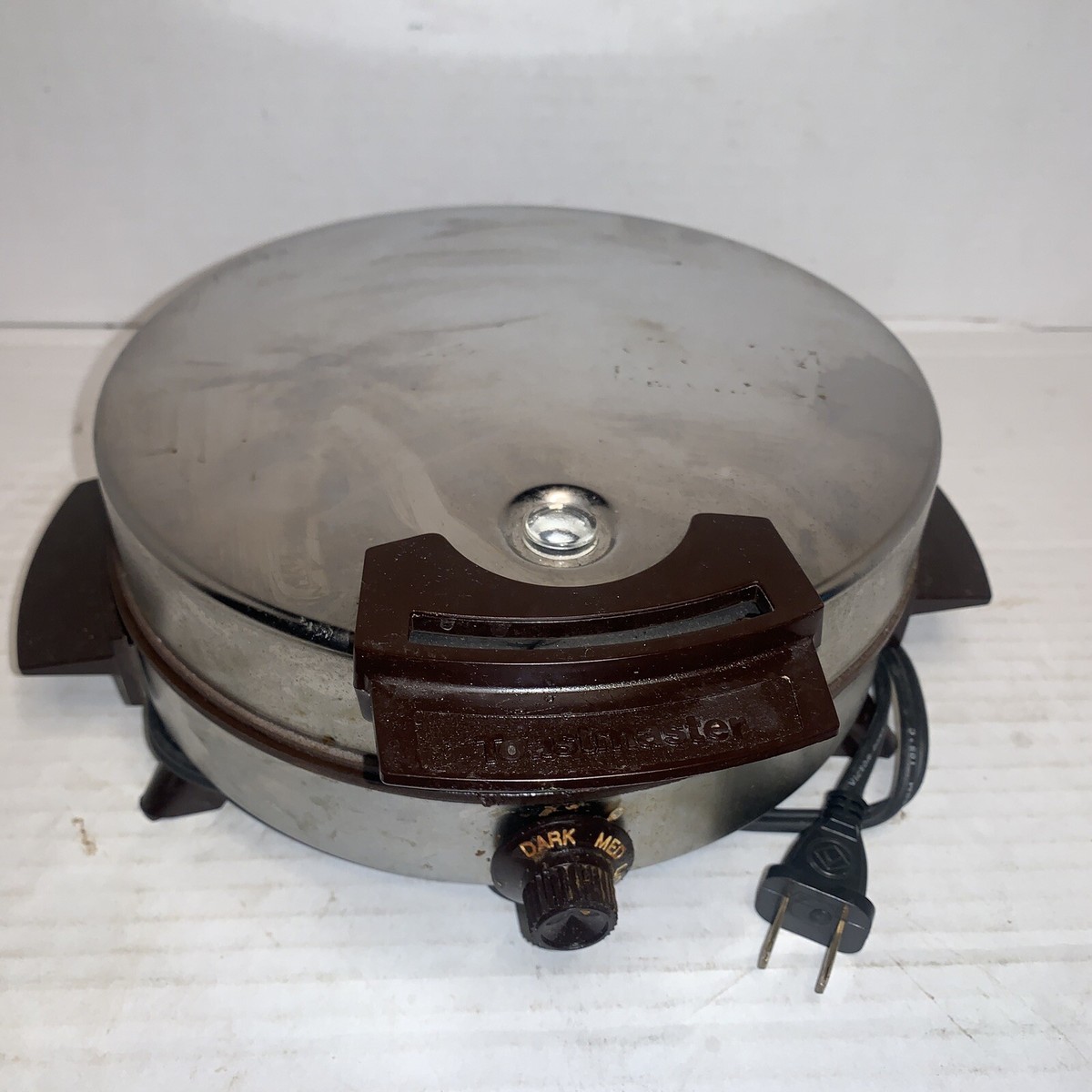 タルコフ　waffle maker サイレンサー　4.0 Amazon.com: Reemix 4-Slice Belgian Waffle Maker, 3 Browning