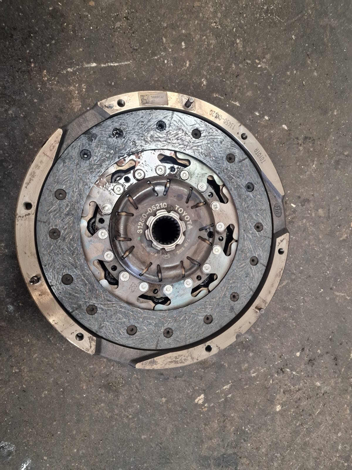 FLYWHEEL CLUTCH KIT TOYOTA AVENSIS 1.6 TDI MK3 (T270) 3125005210 eBay