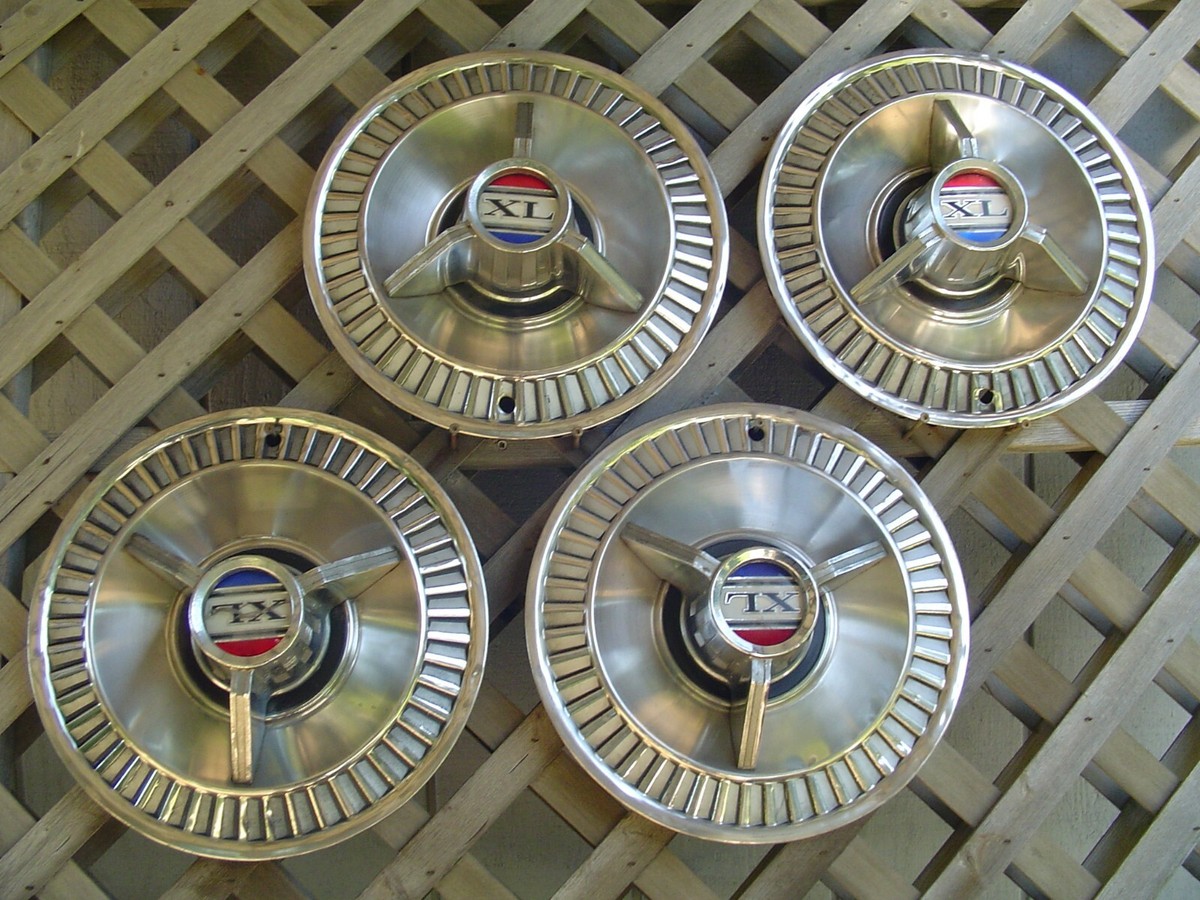 1964 Ford Galaxie XL 500 Hubcaps Wheel Covers Center Caps FOMOCO