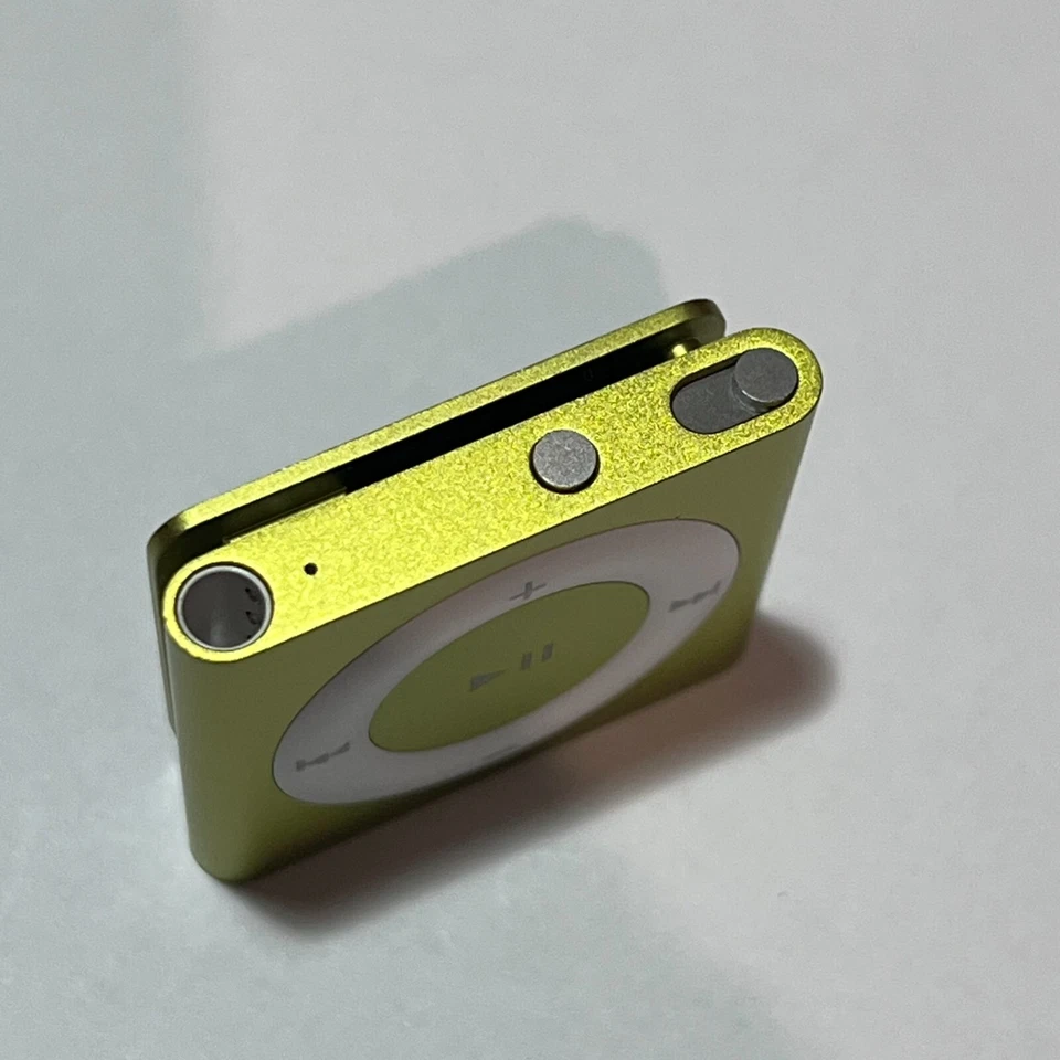 Apple iPod shuffle 4th Generation Yellow (2 GB) - Image 4 of 4