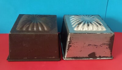2 alte Eis-, Sorbet- oder Kuchenformen aus Metall.