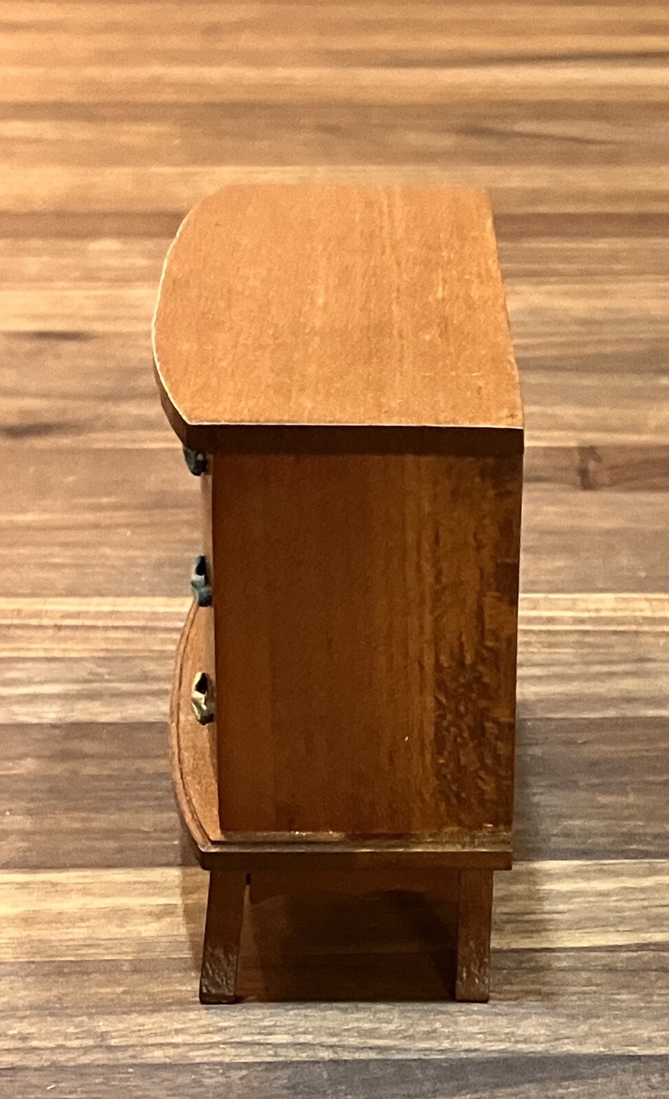 Picture 4 of 23