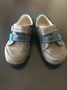 clarks boys shoes size 6