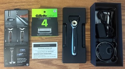 Gillette Labs Heated Razor Starter Kit Handle, Magnetic Charging Dock + 4 Blades