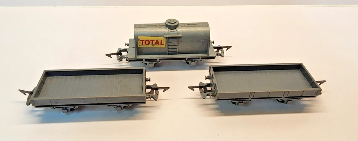Wagon De Marchandises Jouef H0 - Toit Ouvrant - Échelle 622 - Occasion Comme Neuf
