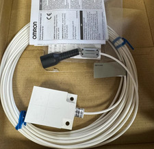New In Box Omron V680-HS63-SP ID System ANTEN...