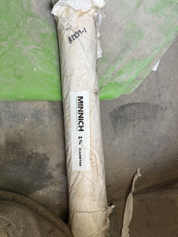 It’s A Minnich Stinger Concrete Vibrator And New 1 3/4” Shaft Head.