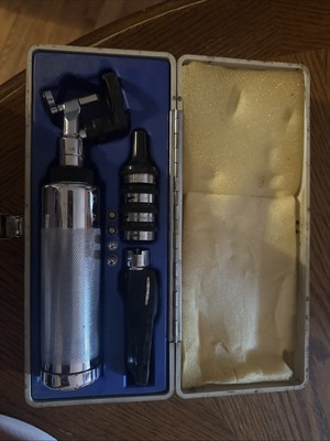 Heine 6515-00-550-7199 Otoscope & Ophthalmoscope with Case NOS