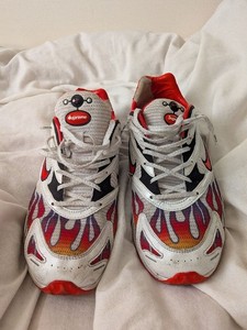 nike supreme flame